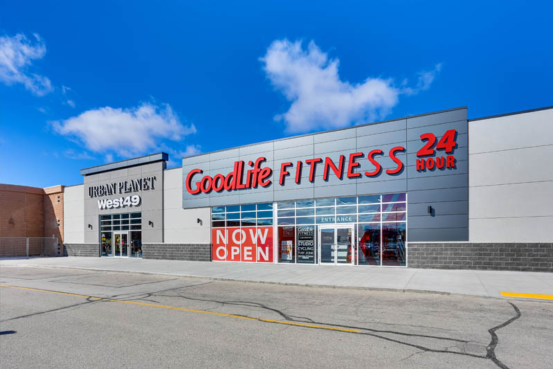 Commercial Real Estate Photography showing a fitness location in sunny view